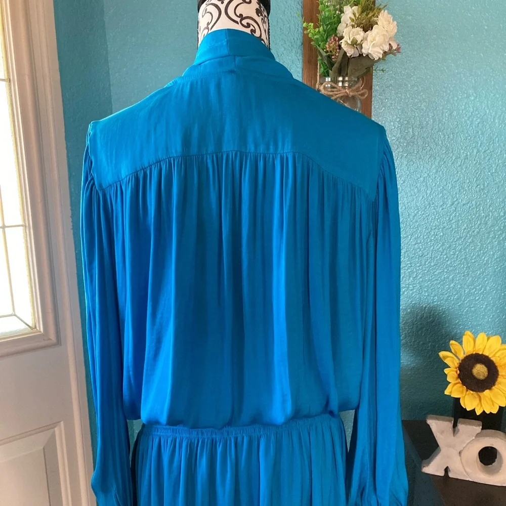 ALFANI | NWT Modern Wave Long Sleeve V-Neck Dress - Picture 6 of 11